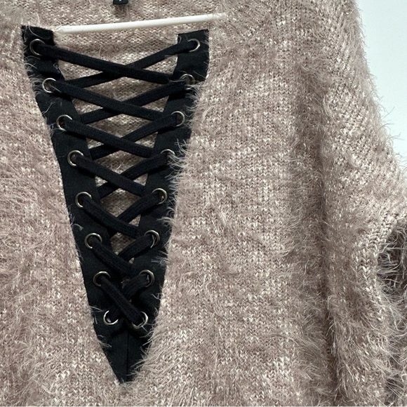 Express fuzzy grey black velvet lace front pullover sweater women’s small - Picture 8 of 9